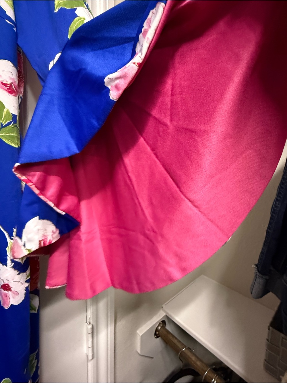 Shelby & Palmer Floral Dress 🌸 Blue Pink Gold Detail Bell Sleeve Size 10 - Picture 2 of 7